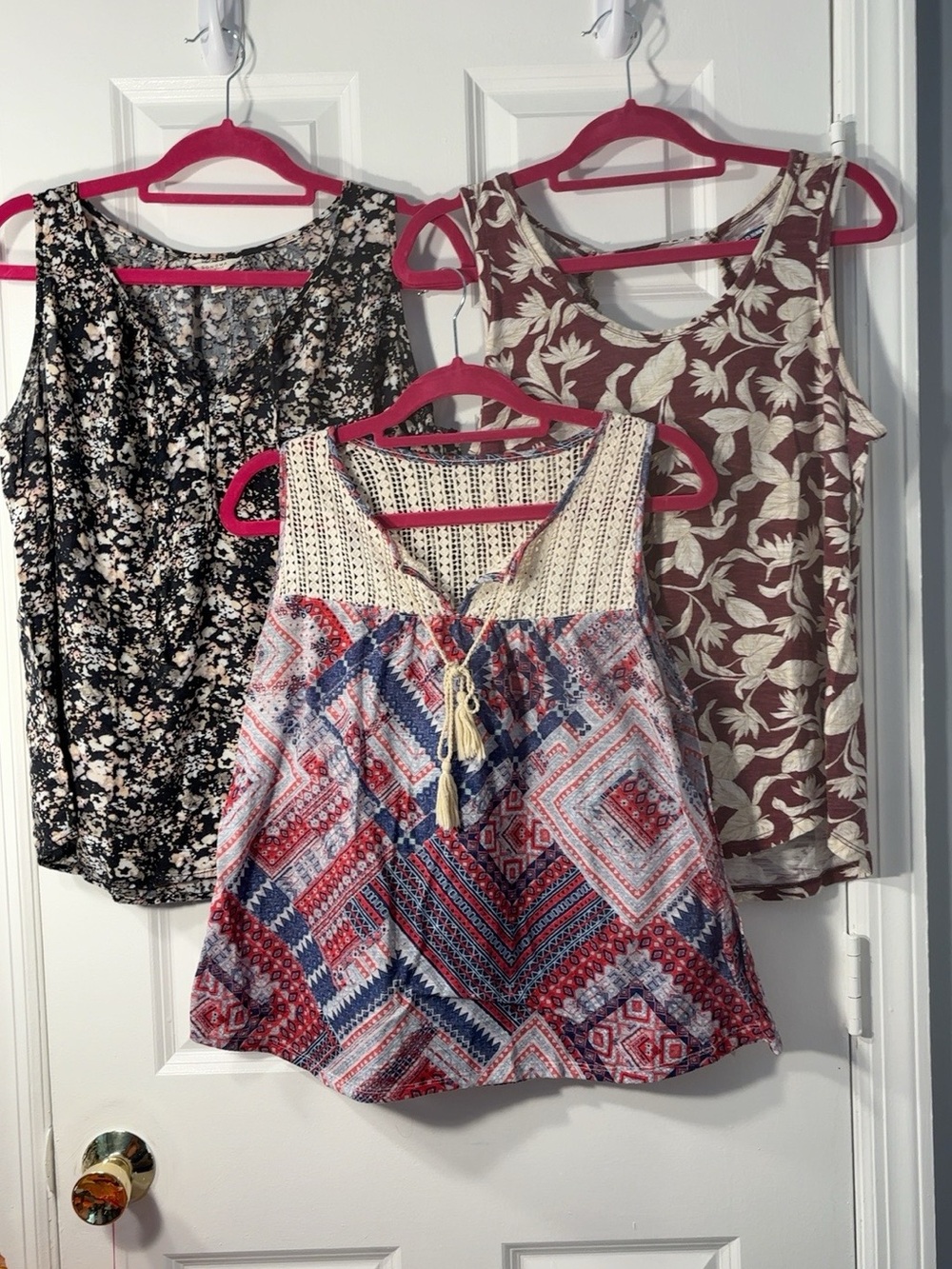 Women’s 3-Piece Sleeveless Summer Top Bundle – Floral & Boho – M/XL